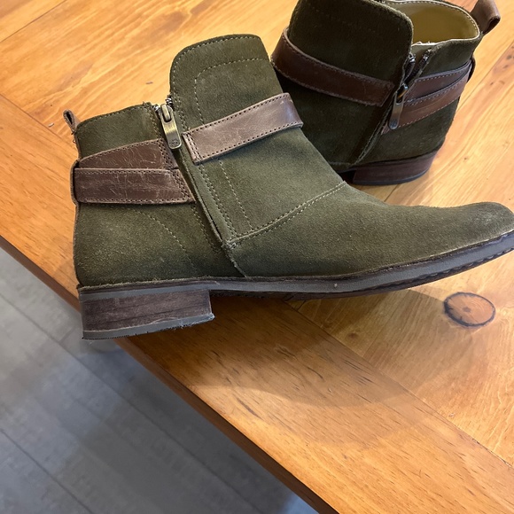 Suede boots - Picture 4 of 9